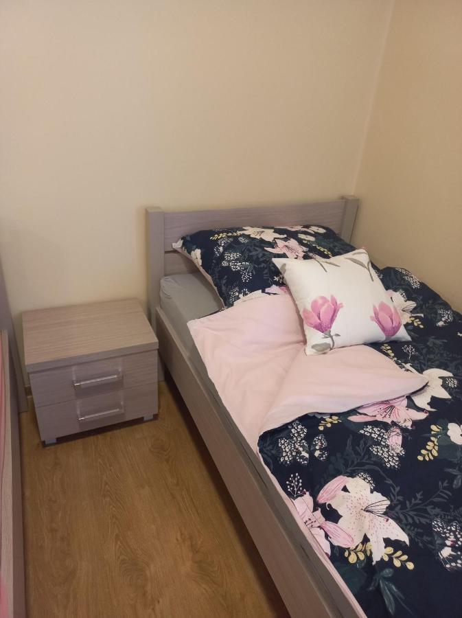 Aparthotel Pod Kogucikiem Krzyzanowice Exterior foto